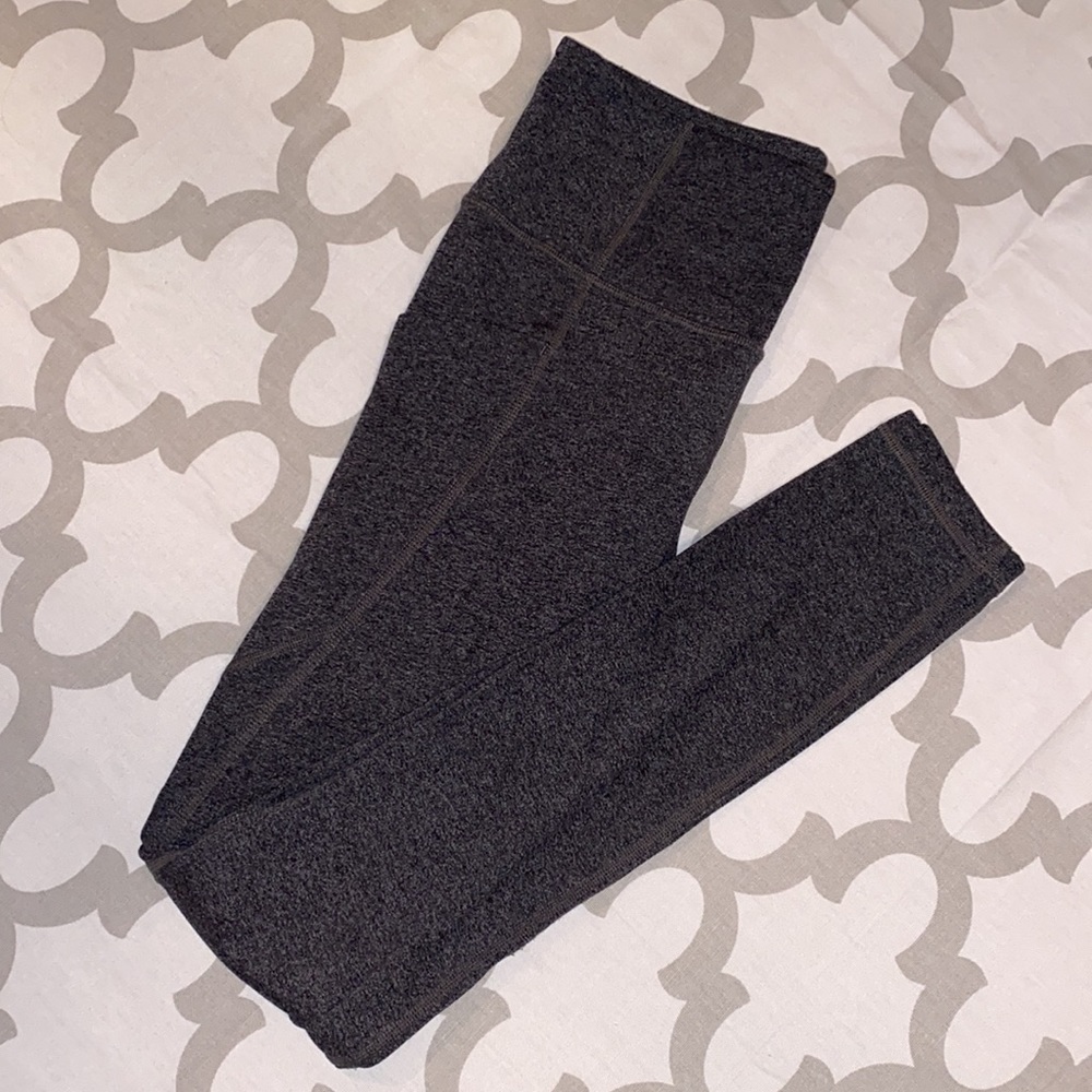 Athleta Salutation Stash Pocket Leggings